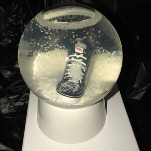 VANS "Off The Wall" Collectible Old Skool SK8 Hi Ltd Edition Snow Globe w/Box